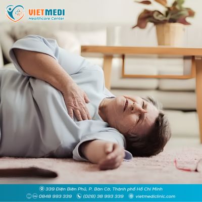DẤU HIỆU ĐỘT QUỴ: ĐỪNG CHỜ ĐỦ TRIỆU CHỨNG MỚI CẤP CỨU