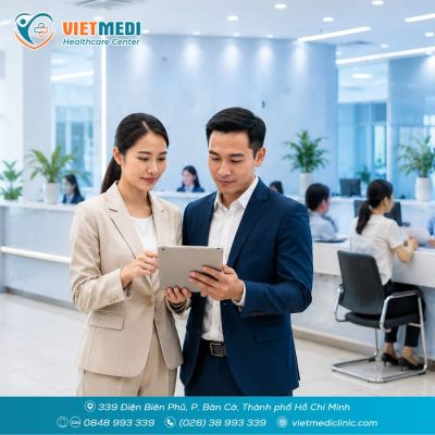 KH&Aacute;M SỨC KHỎE DOANH NGHIỆP: TP.HCM Y&Ecirc;U CẦU ĐẨY NHANH TRIỂN KHAI TRƯỚC 31/10/2026, DOANH NGHIỆP CẦN CHUẨN BỊ G&Igrave;?